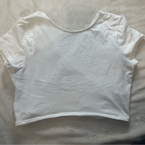 Aeropostale Crossover T-shirt Crop top - Picture 2 of 3